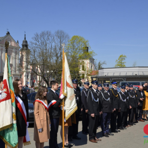 Fotogaleria obchody rocznicy Konstytucji 3 Maja 3.05.2022 r. Złożenie wieńców