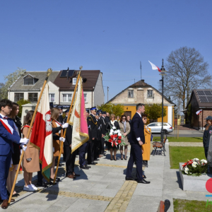 Fotogaleria obchody rocznicy Konstytucji 3 Maja 3.05.2022 r. Złożenie wieńców