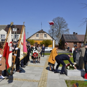 Fotogaleria obchody rocznicy Konstytucji 3 Maja 3.05.2022 r. Złożenie wieńców