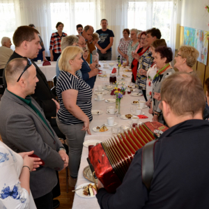 Spotkanie Klubu Twórców Rękodzieła Artystycznego z Seniorami z Łopiennika Górnego