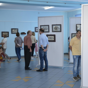 Fotogaleria z wernisażu wystawy Piórkiem i Wodą - Architektura w Grafice Arkadiusz Markiewicz - 20.05.2022 r.